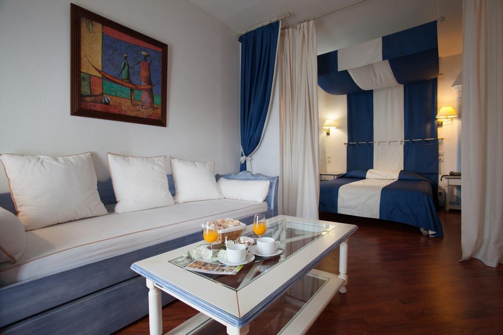 Hotel Moderne Et Pigeon Limoux Quarto foto